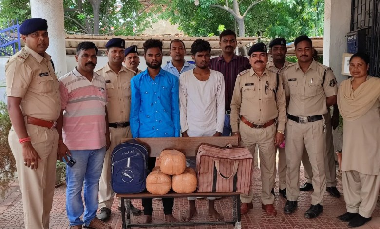 रायपुरः गांजा तस्करी करते मध्य प्रदेश के तस्कर गिरफ्तार 1 aamaadmi.in