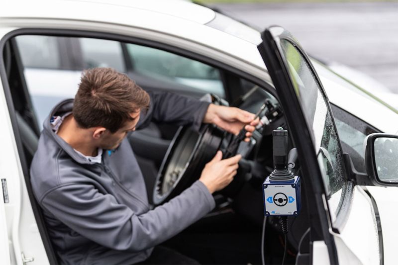 Driving Robots Ab Dynamics - Stunning Minimal Background - 8K