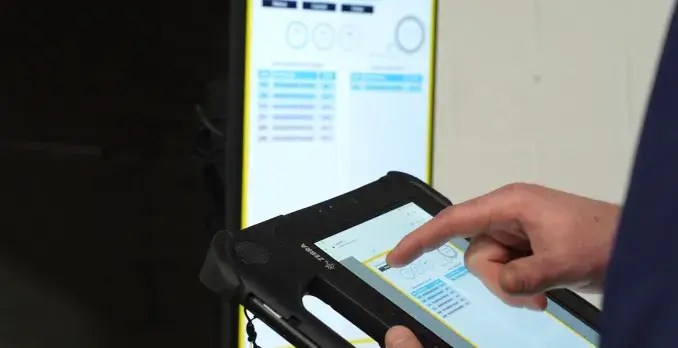 Abetech Solutions Showcase - Download Creative Minimal Picture | Desktop