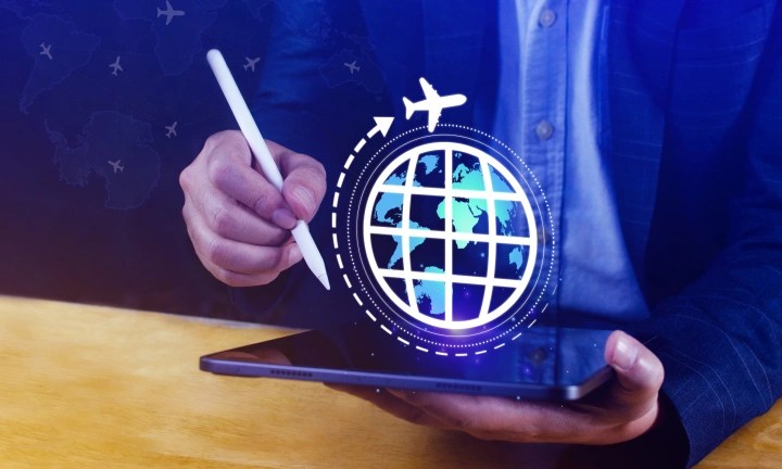 How does sap concur streamlines travel and expense management system