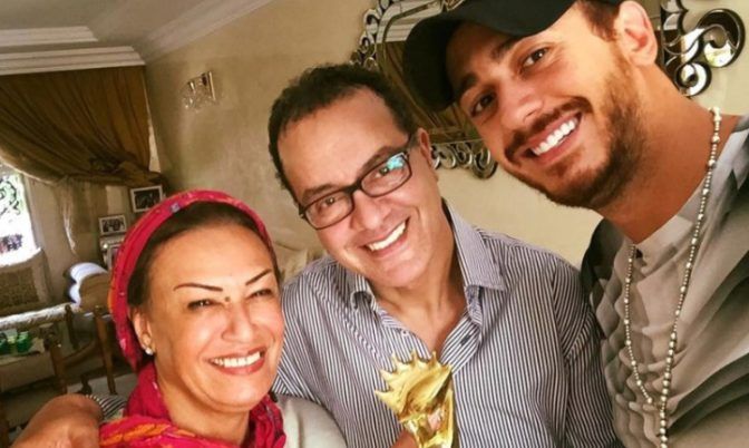عاجل: والد لمجرد يعلن عن إطلاق سراحه