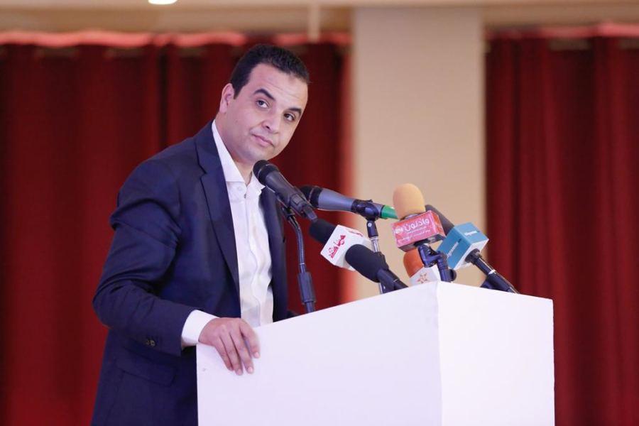 أخطاء محرجة في أول بلاغ للناطق الرسمي باسم الحكومة