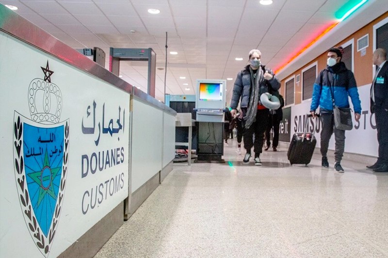 وزارة المالية توضح حقيقة تشديد المراقبة على هدايا المغاربة بالمطارات