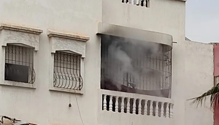 طفلٌ يُشعل النيران في منزل أسرته قُبيْل الإفـــطار (صور)