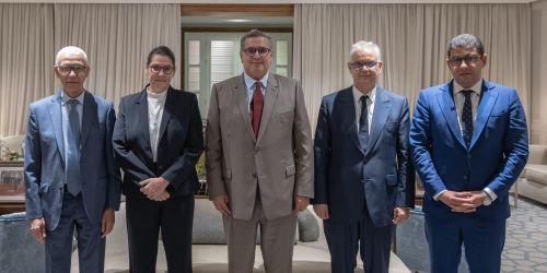تصريحات “الاستقلال” و”البام” تغضب أخنوش وتعجل بعقد لقاء للأغلبية الحكومية