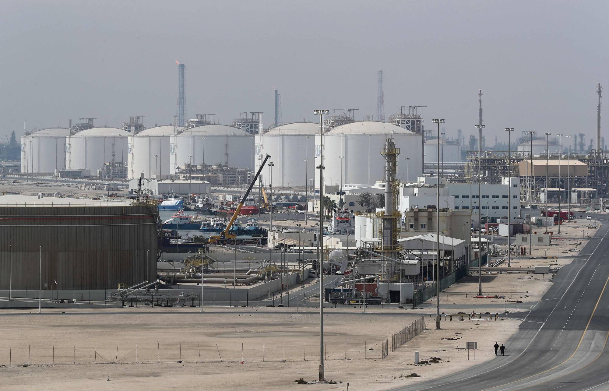 الهجمات الإيرانية تتسبب في تعطيل 17 في المائة من قدرة قطر على تصدير الغاز وخسائر بنحو 20 مليار دولار (وزير الطاقة)