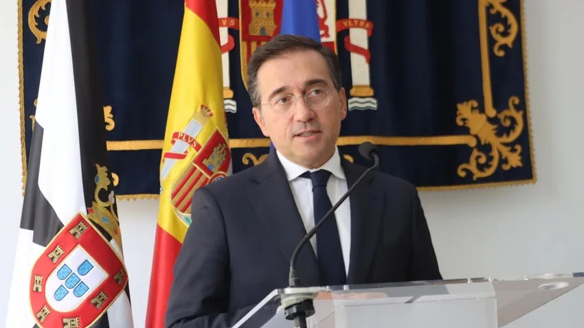 ألباريس من سبتة: المغرب شريك أساسي وإسبانيا تعِدُ بترحيل المتسللين