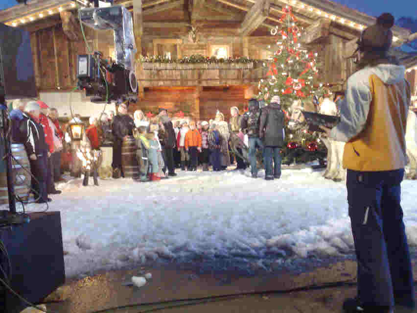 Sie sind das traumpaar der volksmusik und führen auch privat ein harmonisches leben mit ihren zwei kindern und drei enkeln. Weihnachten Mit Marianne Und Mic