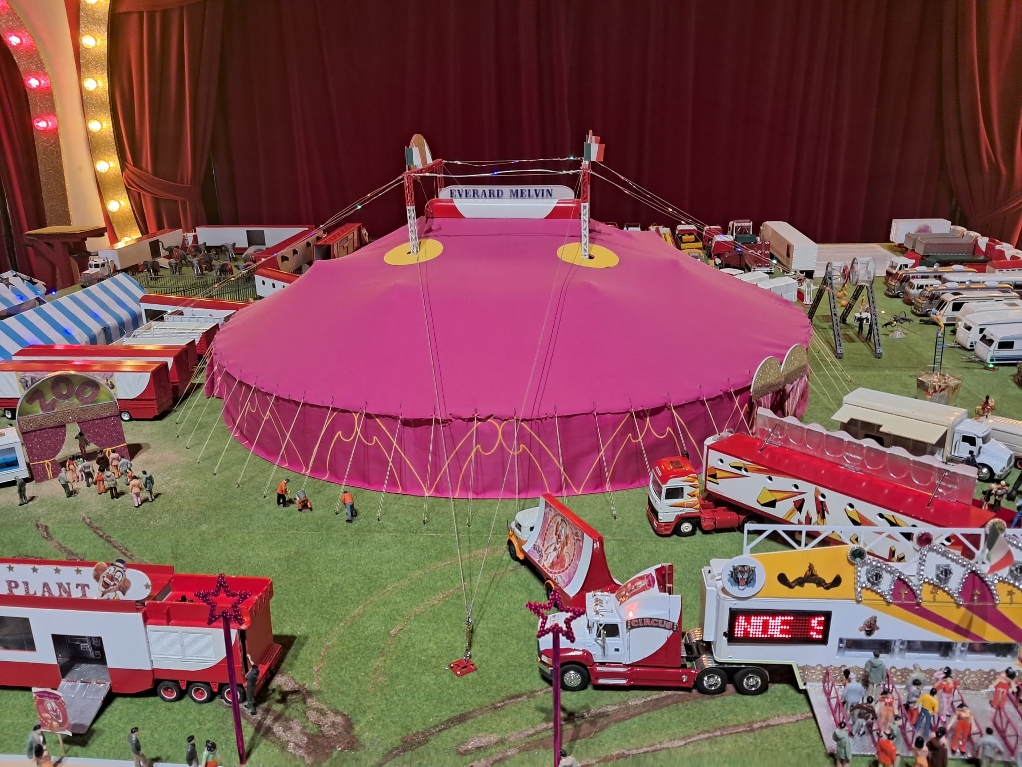 Everard Melvil Circus