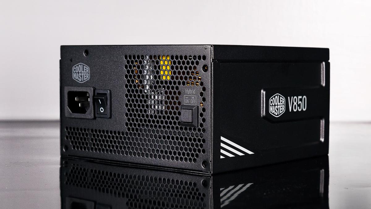 Cooler Master lanza las nuevas fuentes de alimentación Serie V Gold y