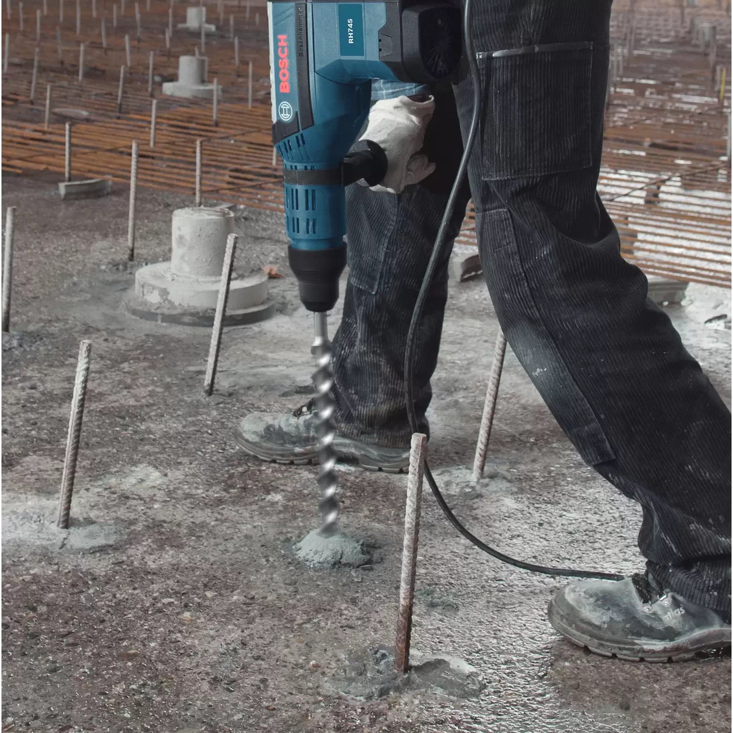 Bosch RH745 Corded 1-3/4″ 2-Mode Variable Speed SDS-Max Rotary Hammer, 120V 13.5A
