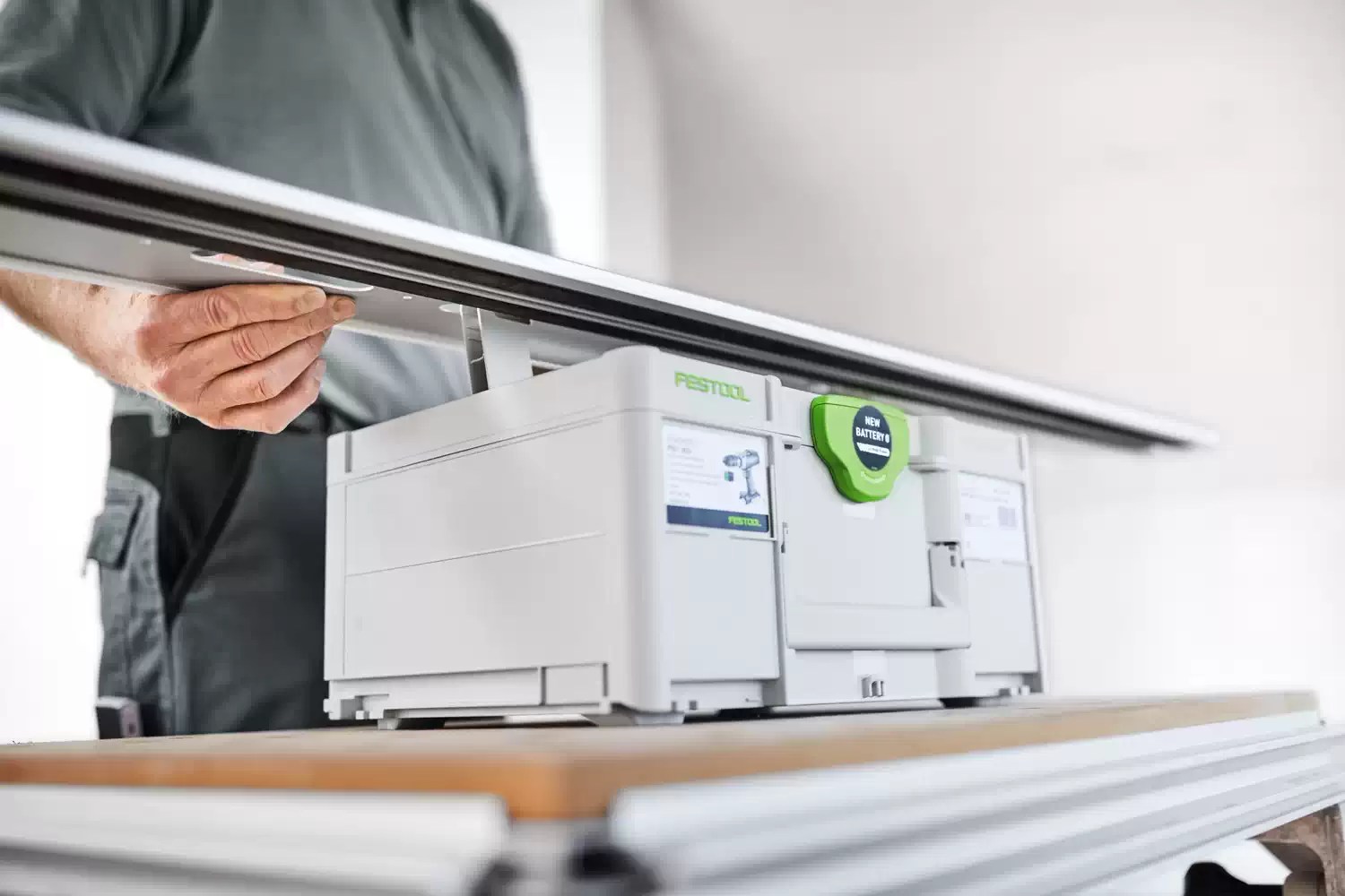 Festool 577044 75" (1900 mm) Track Saw Guide Rail FS 1900/2-KP