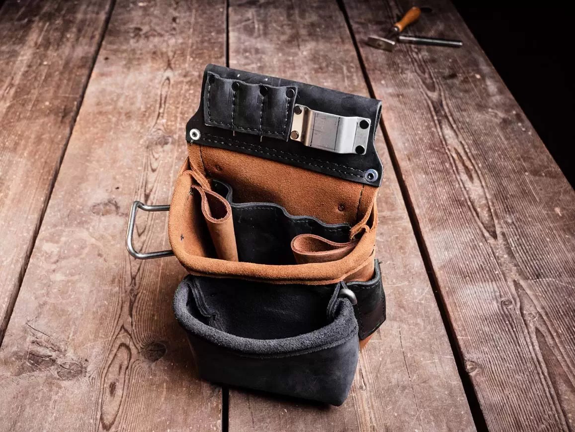 Akribis Leather R1HB MINI Right Side Bag