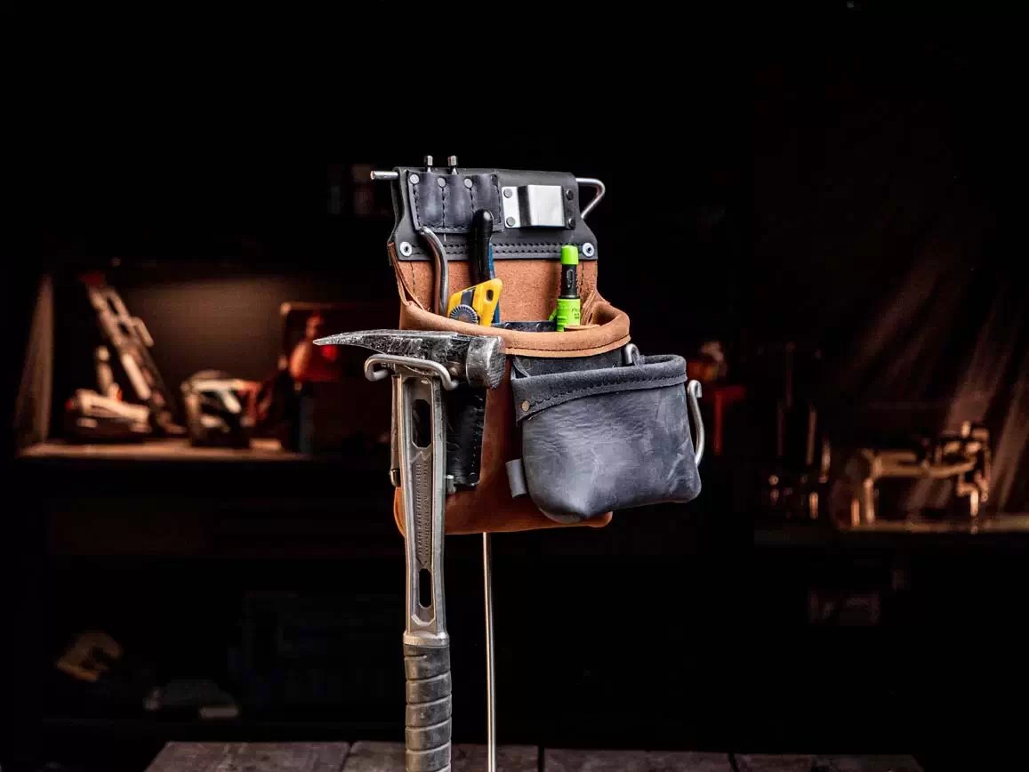 Akribis Leather R1HB MINI Right Side Bag