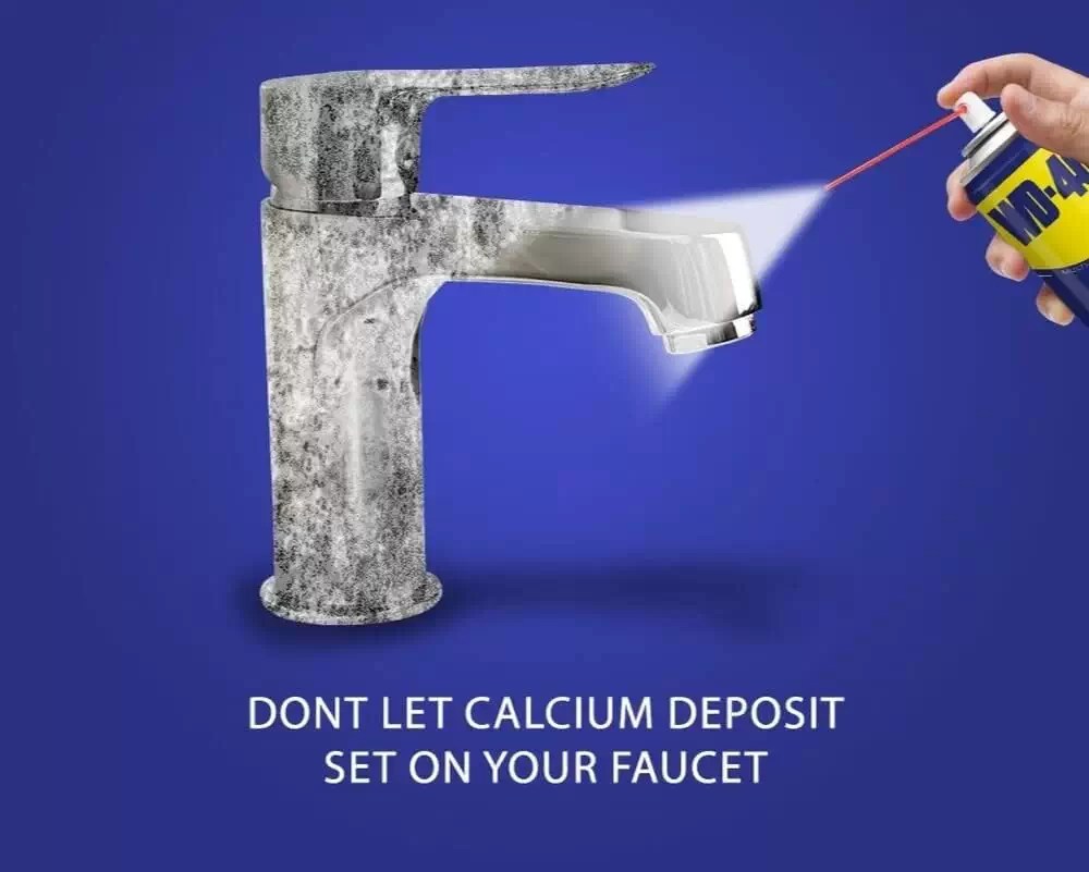 WD-40 01005 155g Multi-Use Lubricating Spray