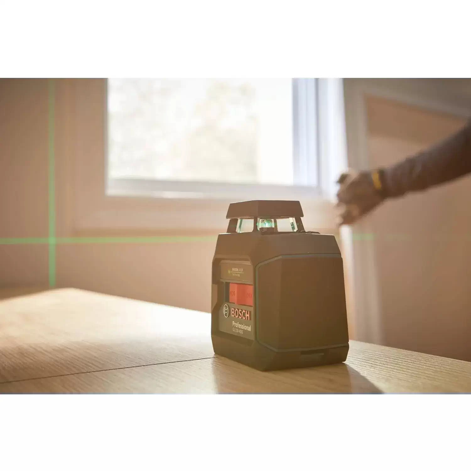 Bosch GLL50-40G Professional Green Beam Self-Leveling 360° Cross-Line Laser