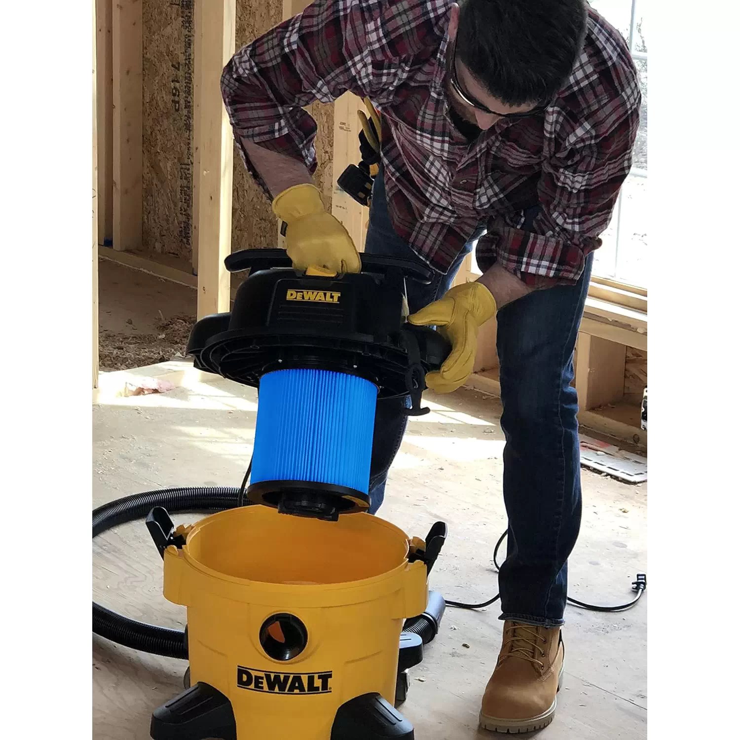 Dewalt DXVC6912 High-Efficiency Fine Dust Cartridge Filter for 6-16 Gallon Wet/Dry Vacuums