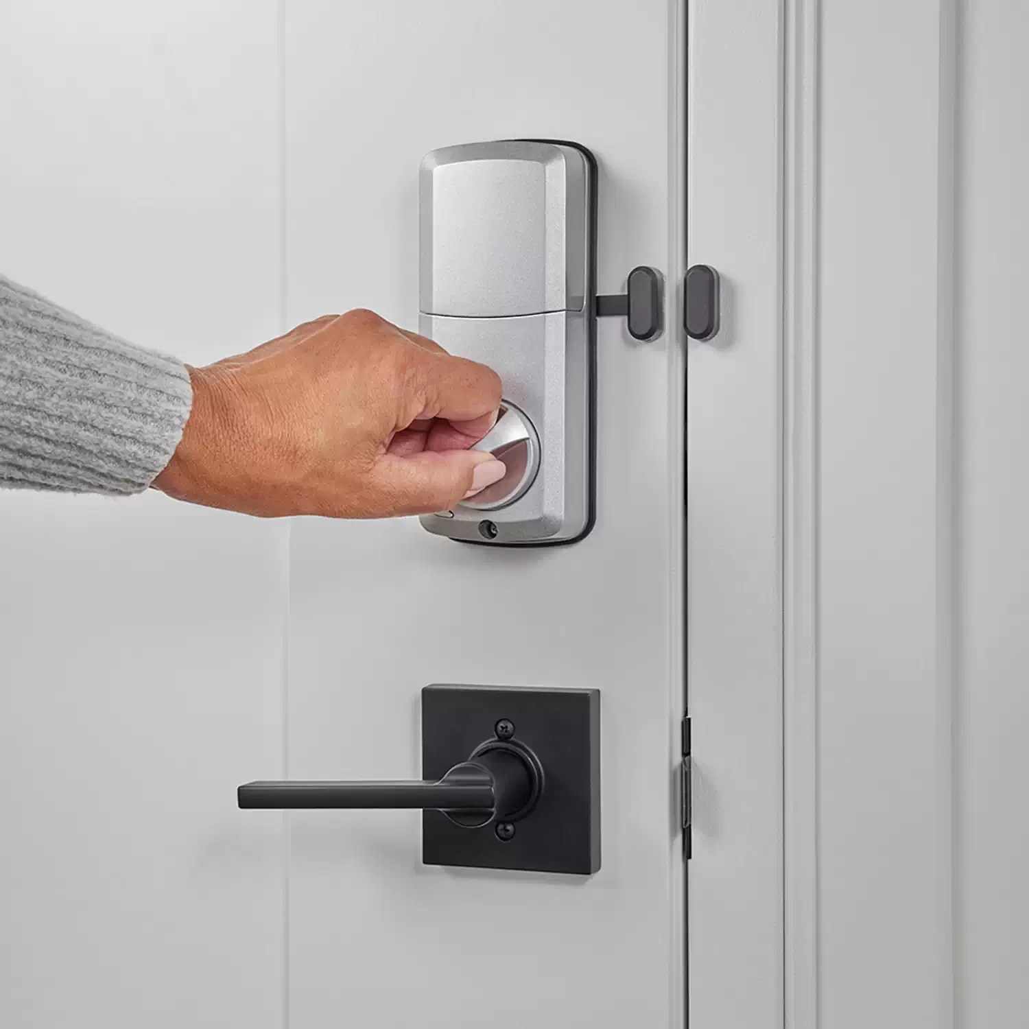 Master Lock D100001BLEE Bluetooth Deadbolt & Electronic Door Lock