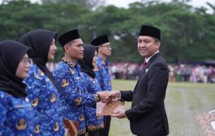 Bupati Ogan Ilir Panca Resmi Lantik 1.236 PPPK