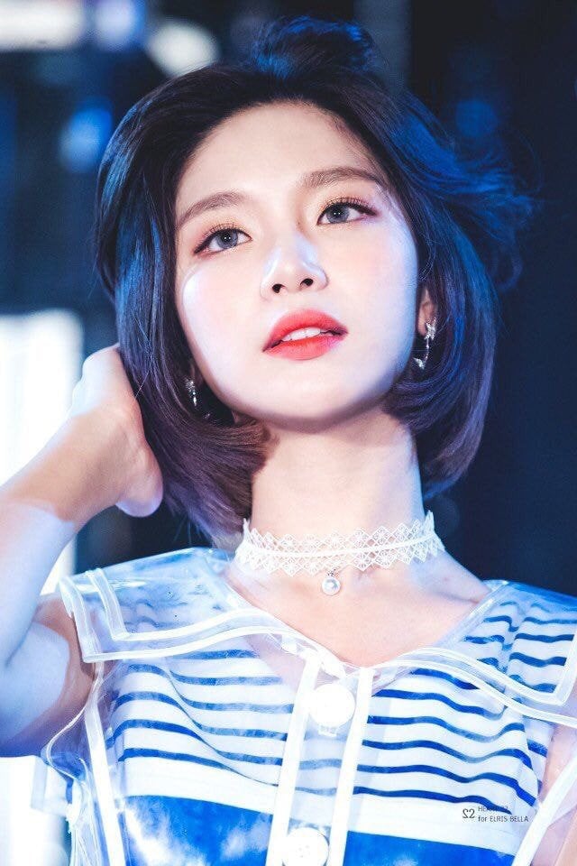 She is the first korean female idol to be declared as the winner on . Netizens Say That The Ai Character Naevis In Aespa S Savage Resembles This Female K Pop Idol Allkpop