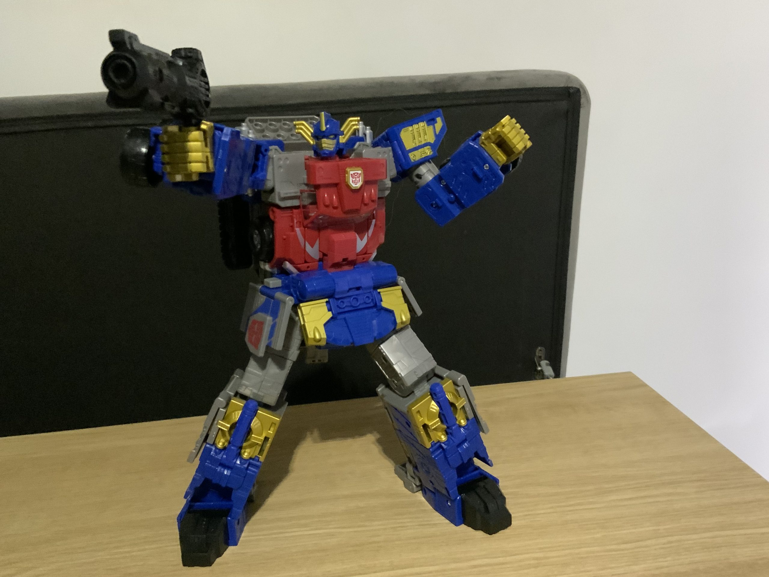 Transformers siege on sale armada optimus prime