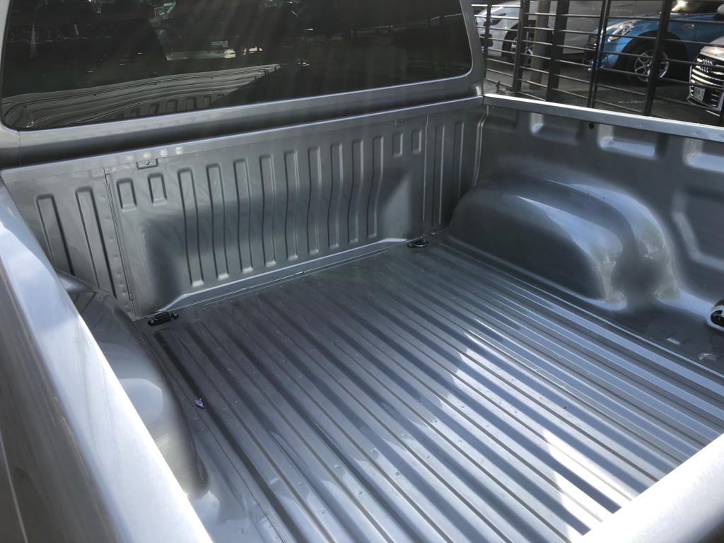 VW AMAROK 2023 NIVEL 6 PLUS DE BLINDAJE PLATA