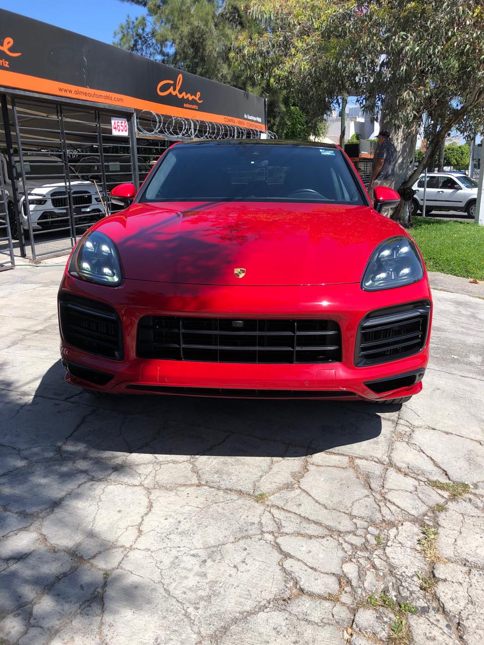 PORSCHE CAYENNE GTS COUPE 2021 ROJA