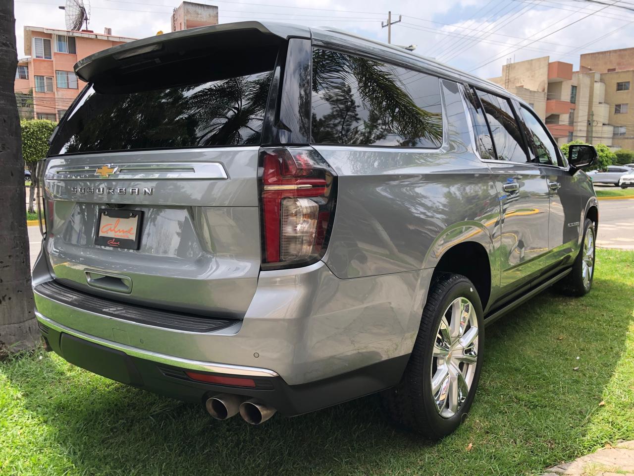 CHEVROLET SUBURBAN HIHG COUNTRY 2023
