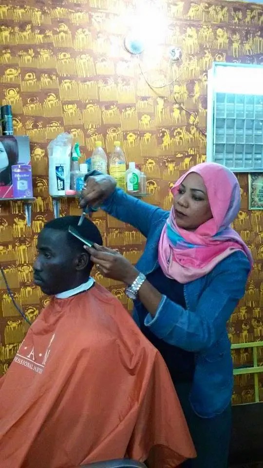 نفى المكتب الصحفي للشرطة بشدة المعلومات المتداولة حول إجبار الشرطة لشبان بحلاقة الشعر في بعض مناطق العاصمة السودانية وقال إن الشرطة لم تنفذ . Ø­ÙØ§ÙØ§Øª Ø³ÙØ¯Ø§ÙÙØ© - ÃÂ§ÃâÃâÃâ¡ÃÂ¬ÃÂ© ÃÂ§ÃâÃÂ³ÃËÃÂ¯ÃÂ§Ãâ ÃÅ ÃÂ© Sudanese Dialect On Twitter ÃÂ¯ÃÅ  ÃÂ§ÃâÃâ¦ÃÂ§ÃÂ±ÃÅ Ã