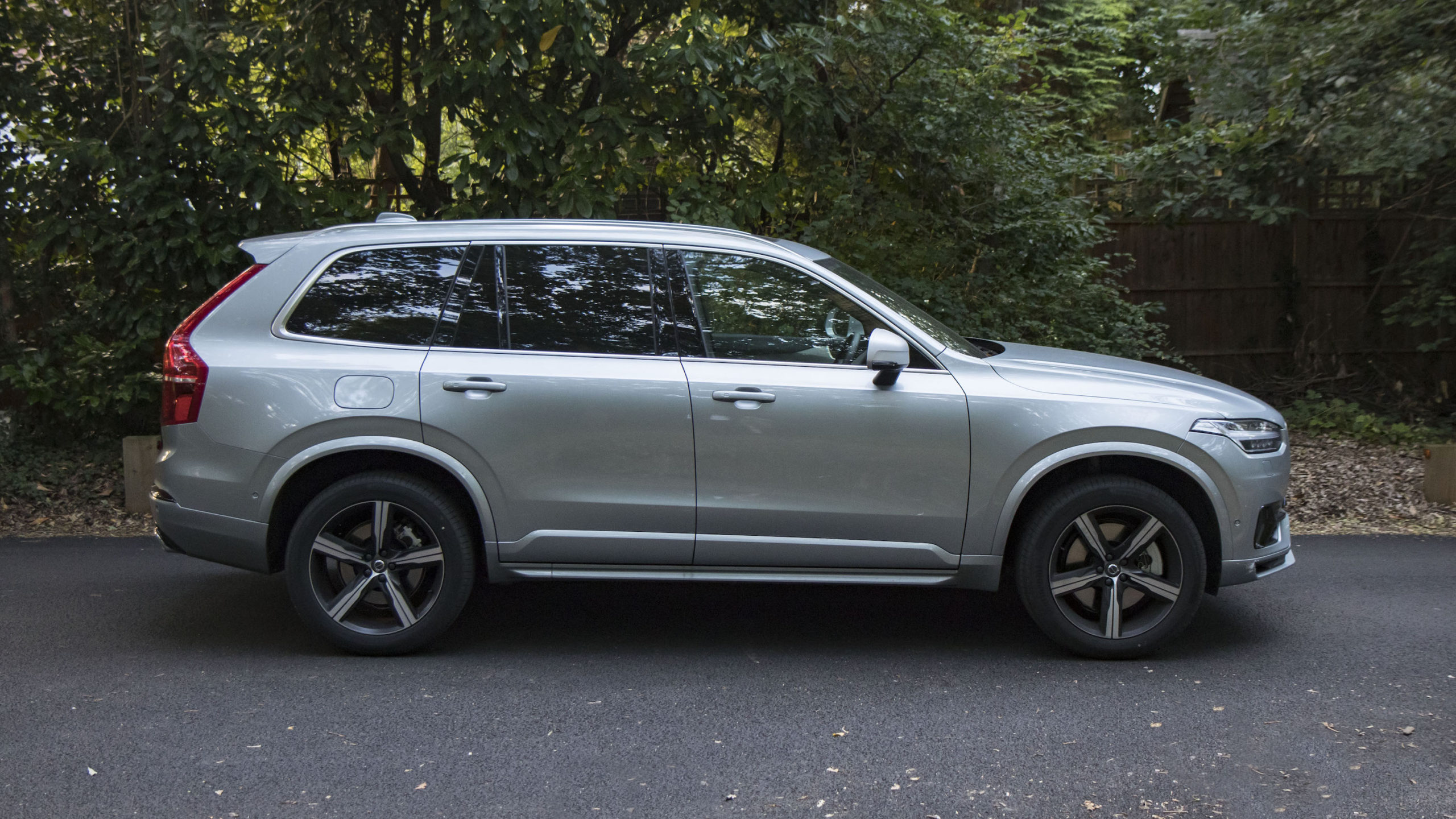 Volvo XC90 T8 R Design (2017) review The most complete SUV on the road