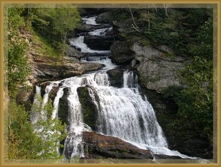For outdoor enthusiasts, hiking trails are close by at smithgall woods, dukes creek, raven cliffs, unicoi state park, and many others. Area Attractions - Alpine Cabins