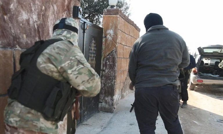 إدلب.. جهاز أمني يعلن القبض على “قاتلي” الوزير فايز الخليف إدلب.. جهاز أمني يعلن القبض على “قاتلي” الوزير فايز الخليف