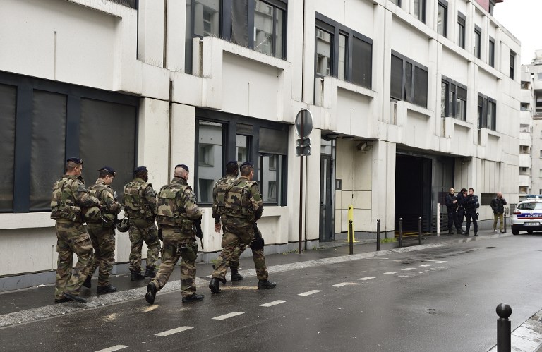 “زود الأسد بمكونات أسلحة كيماوية “.. من هو السوري- الفرنسي الذي اعتقلته باريس؟ “زود الأسد بمكونات أسلحة كيماوية “.. من هو السوري- الفرنسي الذي اعتقلته باريس؟