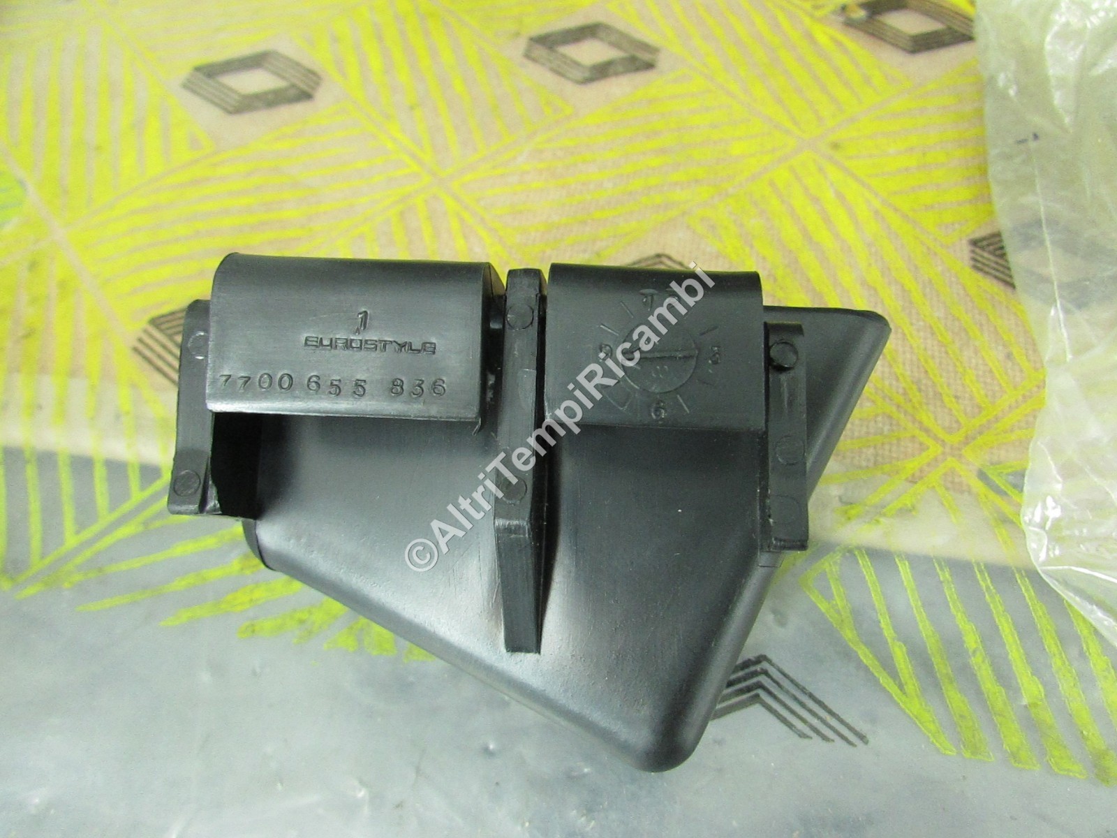 SUPPORTO RENAULT R4 - R5 - R9 - R11 - R18 7700655836 - immagine 4