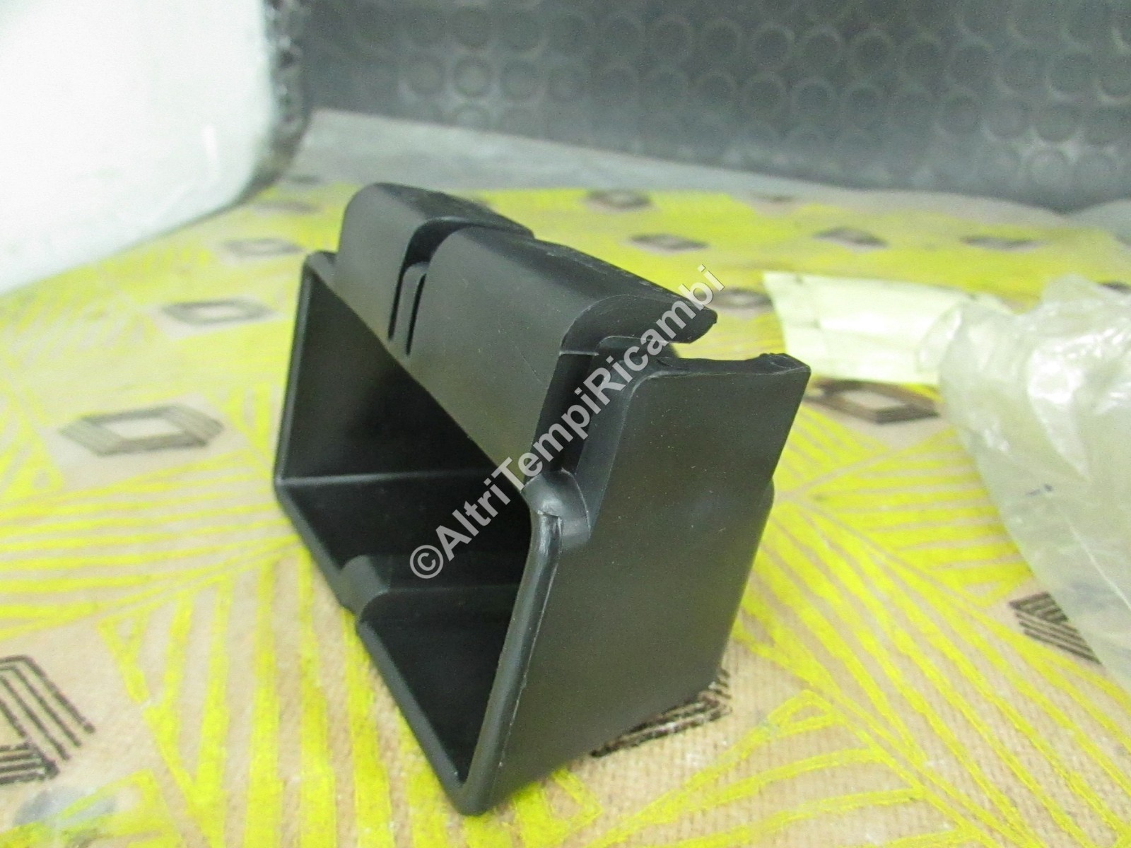 SUPPORTO RENAULT R4 - R5 - R9 - R11 - R18 7700655836 - immagine 6