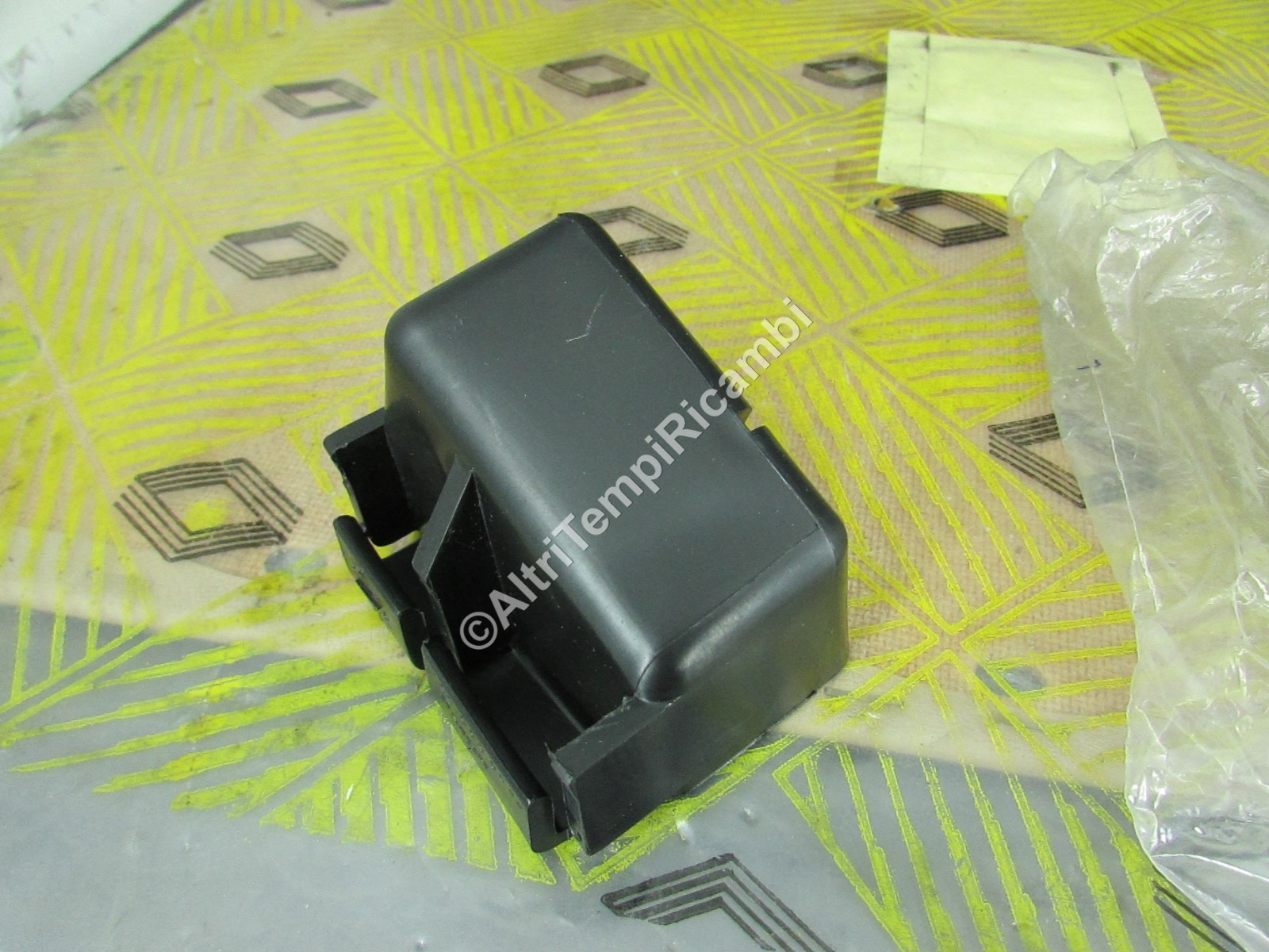 SUPPORTO RENAULT R4 - R5 - R9 - R11 - R18 7700655836 - immagine 7
