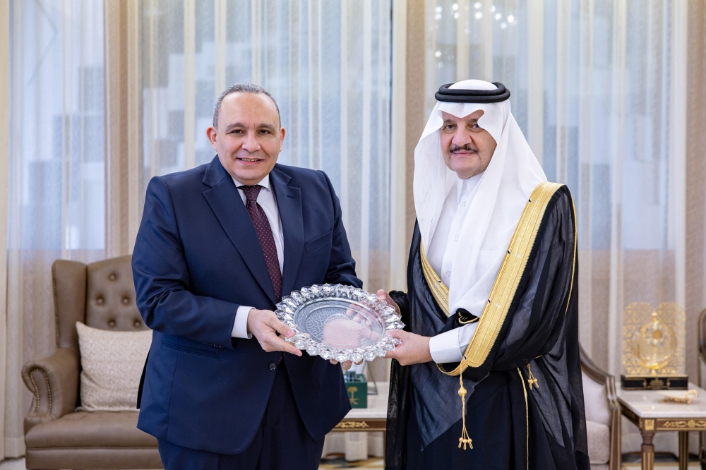 أمير الشرقية يستقبل القنصل بسفارة مصر لدى المملكة