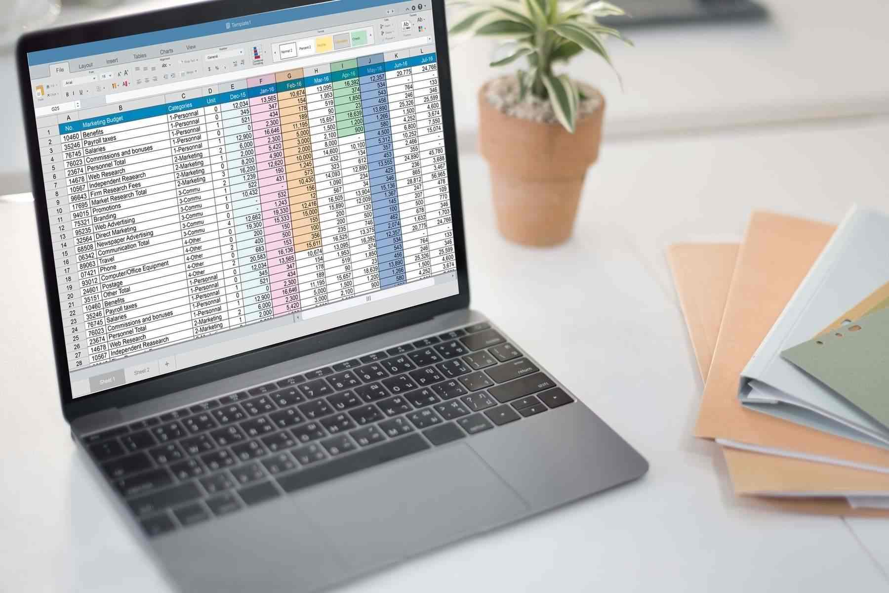 Xlsm vs xlsx: when should you use these file types?