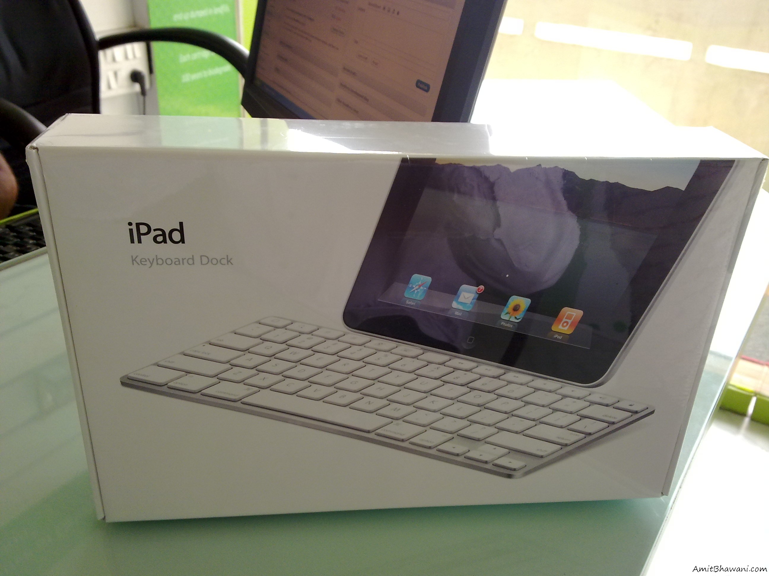 Apple iPad Keyboard Dock The Good & Bad Features
