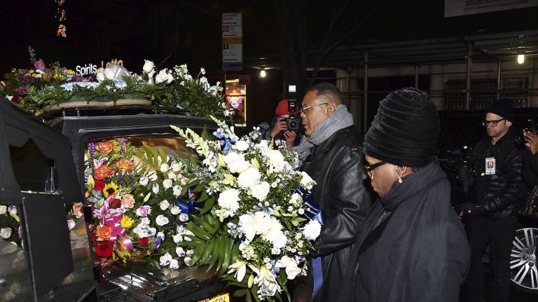 Erica garner's funeral at harlem church draws hundreds of mourners