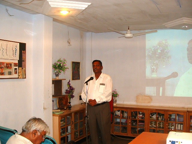 India_010204 077