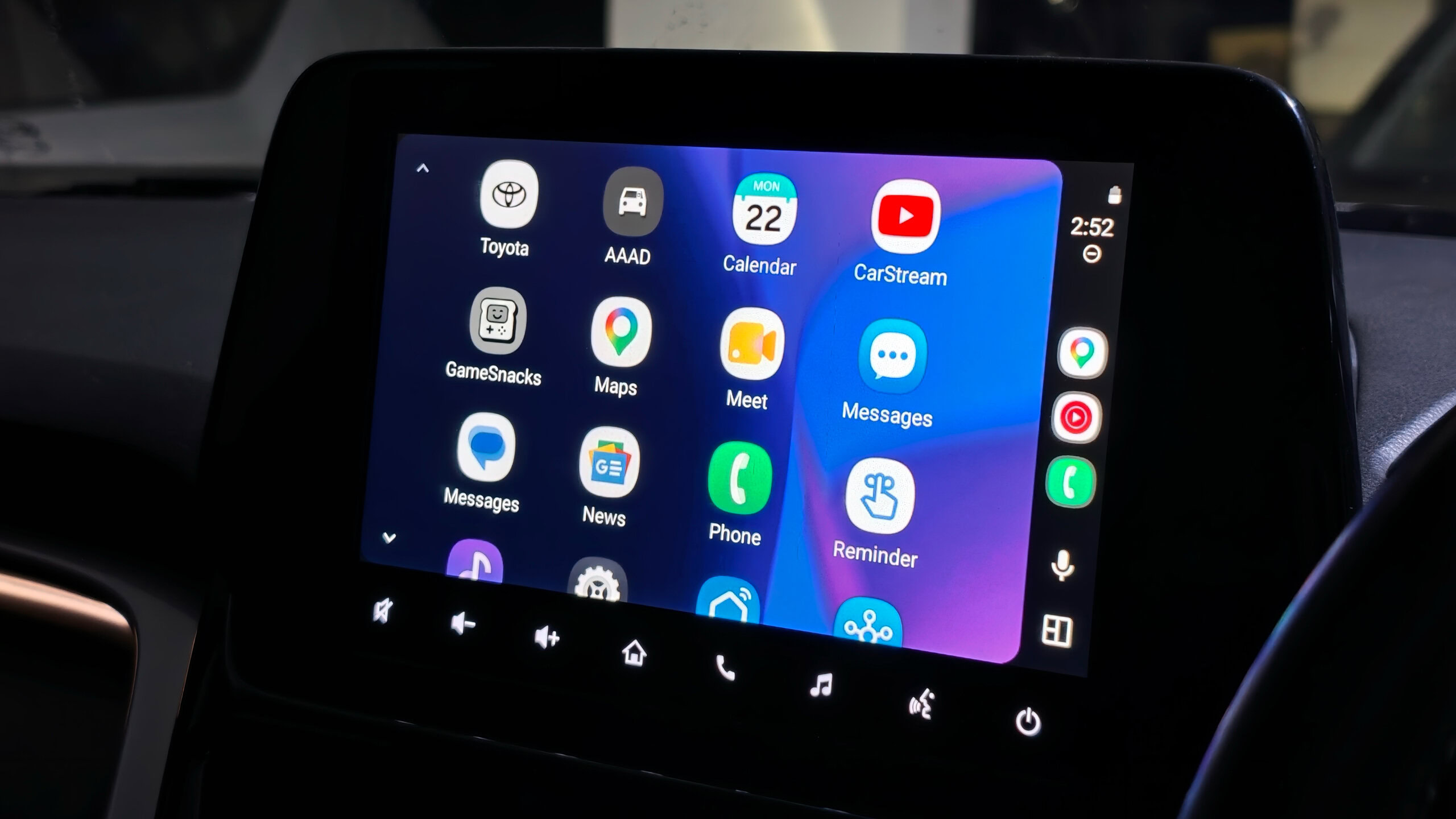 Unlocking Android Auto's Hidden Potential: Sideloading Third-Party Apps (2026)