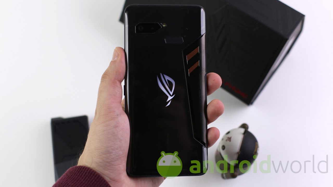 Ottieni immagini Non Serve Acquistare Asus Rog Phone Per Avere I Suoi Sfondi aggiornato saluti