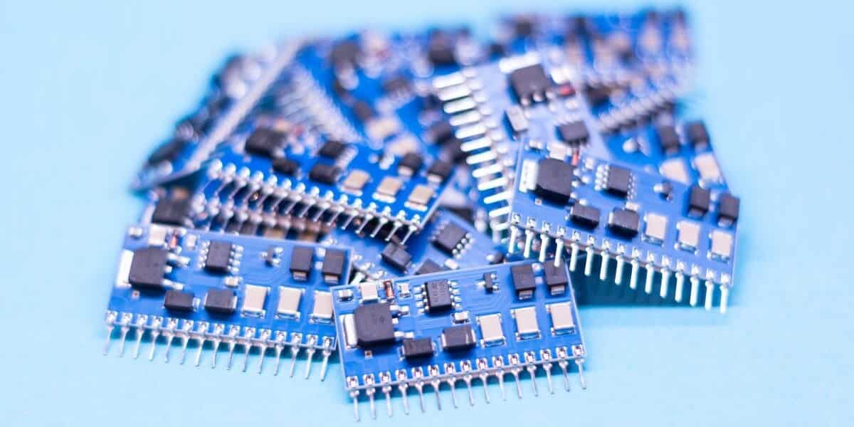 Q: What is a Controller Area Network (CAN) 1 Controller Area Network (CAN)