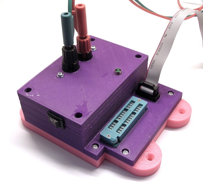 A Simple Programming Board for the AVR microprocessor - Approach Labs