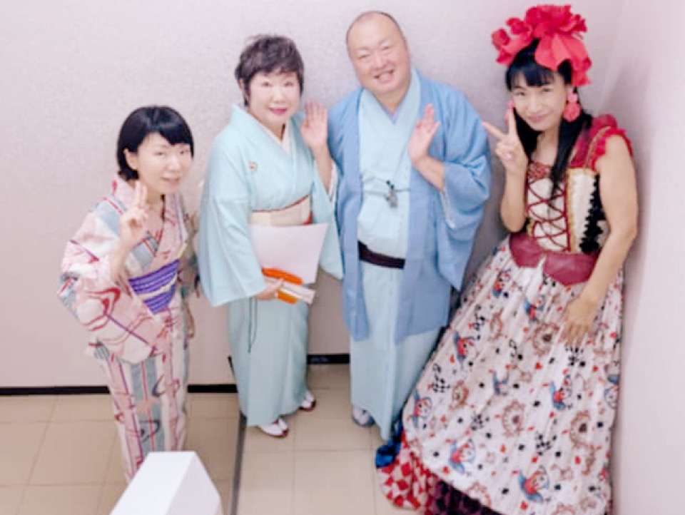夏休み親子寄席でマジックショー