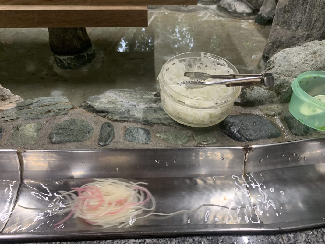 平家谷そうめん流し