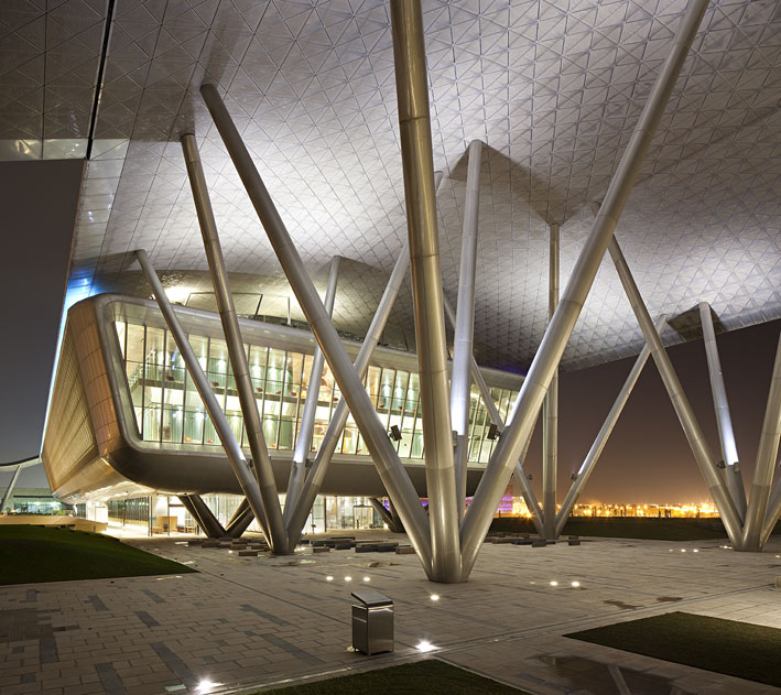QATAR Science and Technology Park, in Doha / by Woods Bagot,