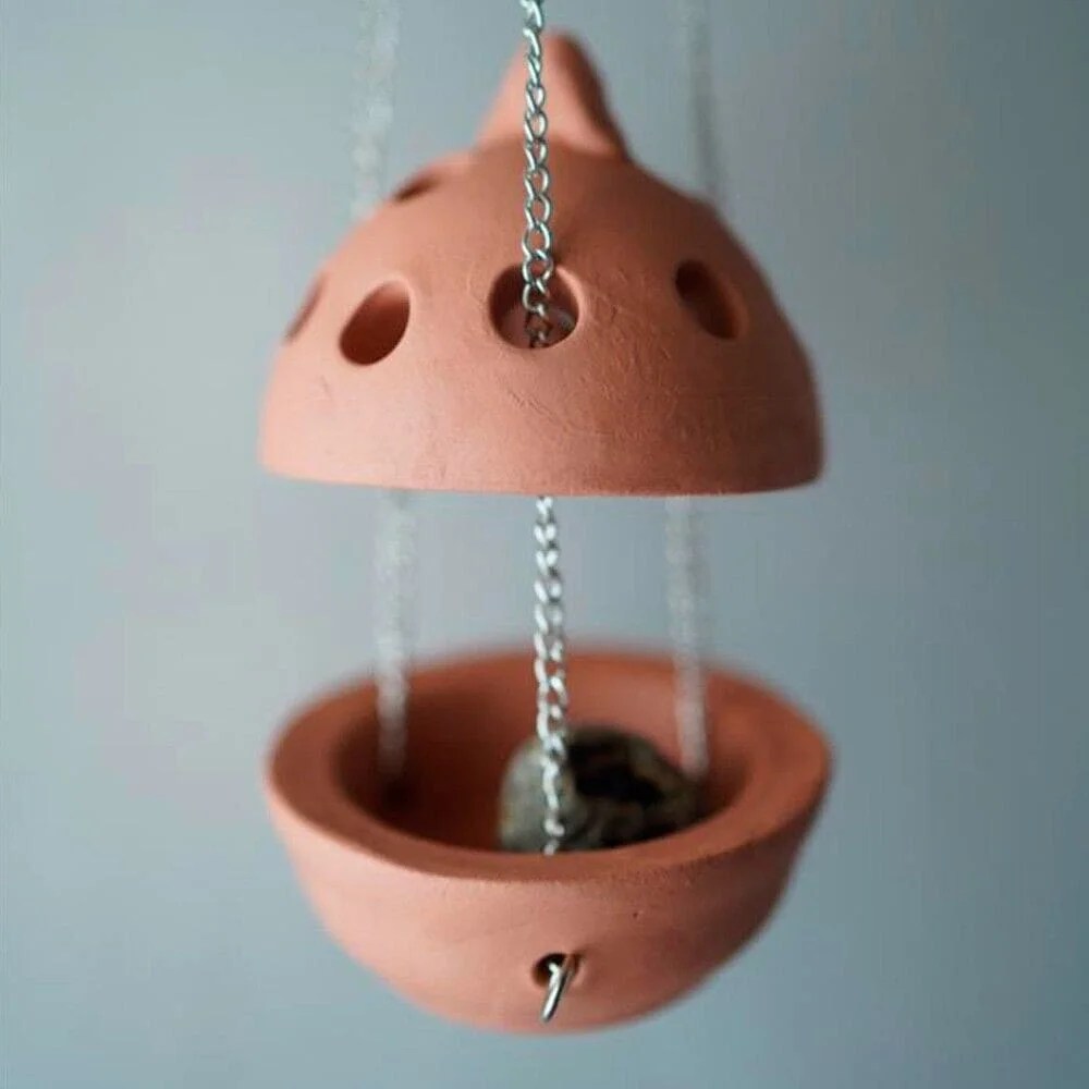 Sagrada Madre - SAhumador Colgante de Barro Chico