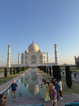 Taj reflection